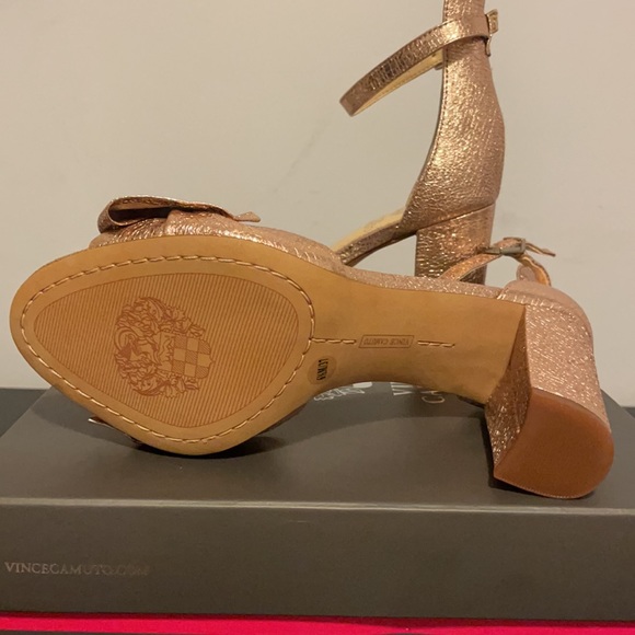 New Vince Camuto  Carrelen Heeled Sandal!!! - Picture 5 of 5